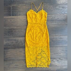 Golden Yellow Lace Sundress with adjustable straps by Vici brand new never worn